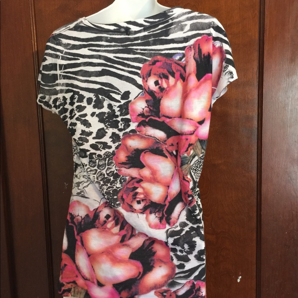 ❤️Cache Studded Top. Size L. - Picture 3 of 3